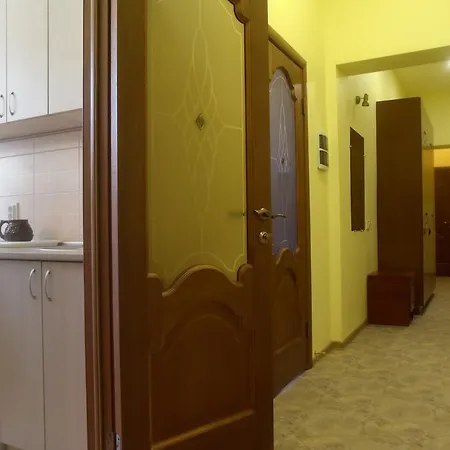Apartment On Voloshyna *